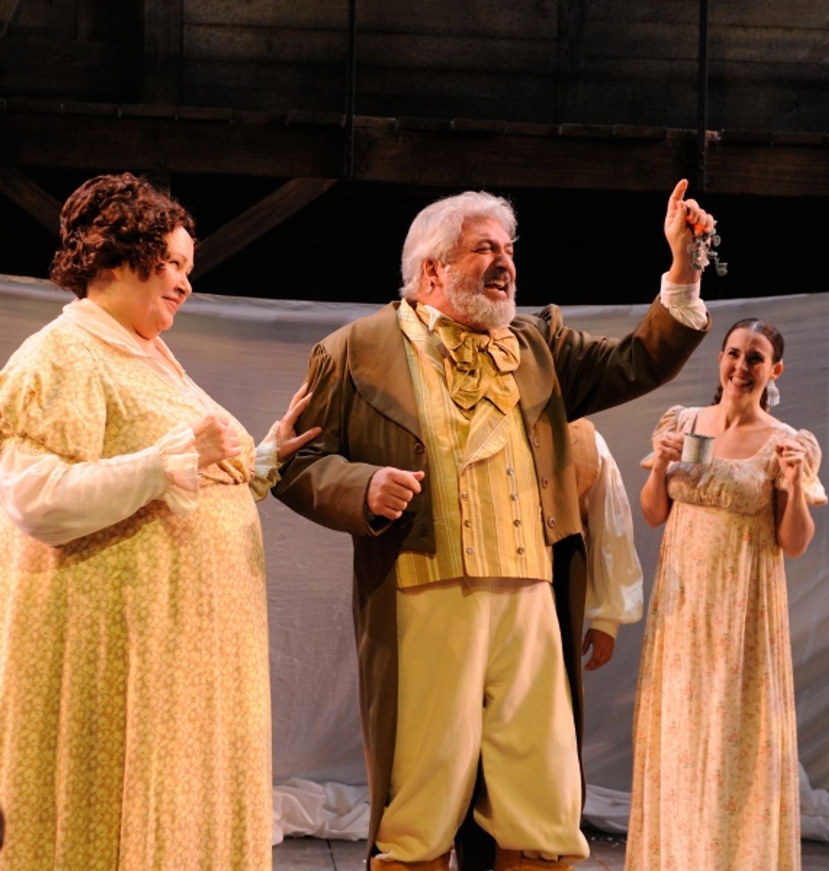 Janice Duclos as Mrs. Fezziwig, Tom Gleadow as Mr. Fezziwig and Rachael Warren at 