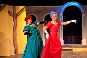 Bruce Tredwell as Big Bessie and Jeff Solomon as Tall Tessie @ BroadwayWorld Bruce Tredwell as Big Bessie and Jeff Solomon as Tall Tessie Photo