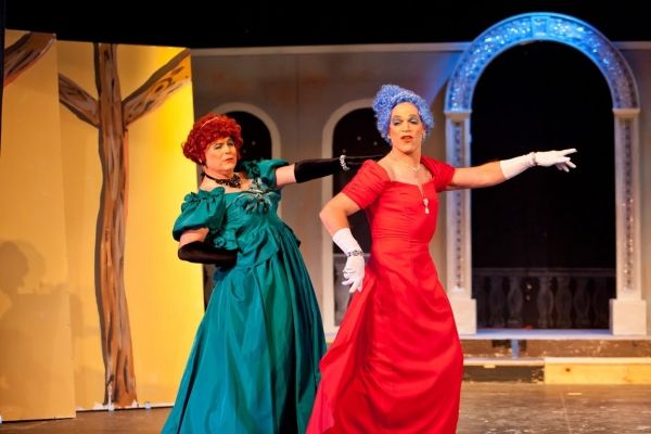 Bruce Tredwell as Big Bessie and Jeff Solomon as Tall Tessie Photo