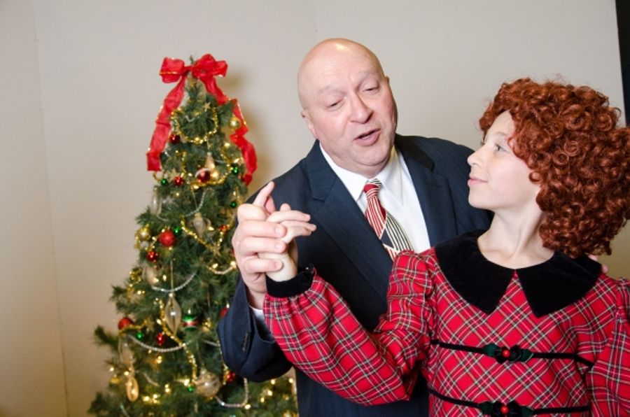 Photo Flash: DreamWrights Youth & Family Theatre Opens ANNIE Tonight  Image