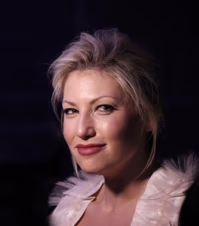 Ari Graynor Photo