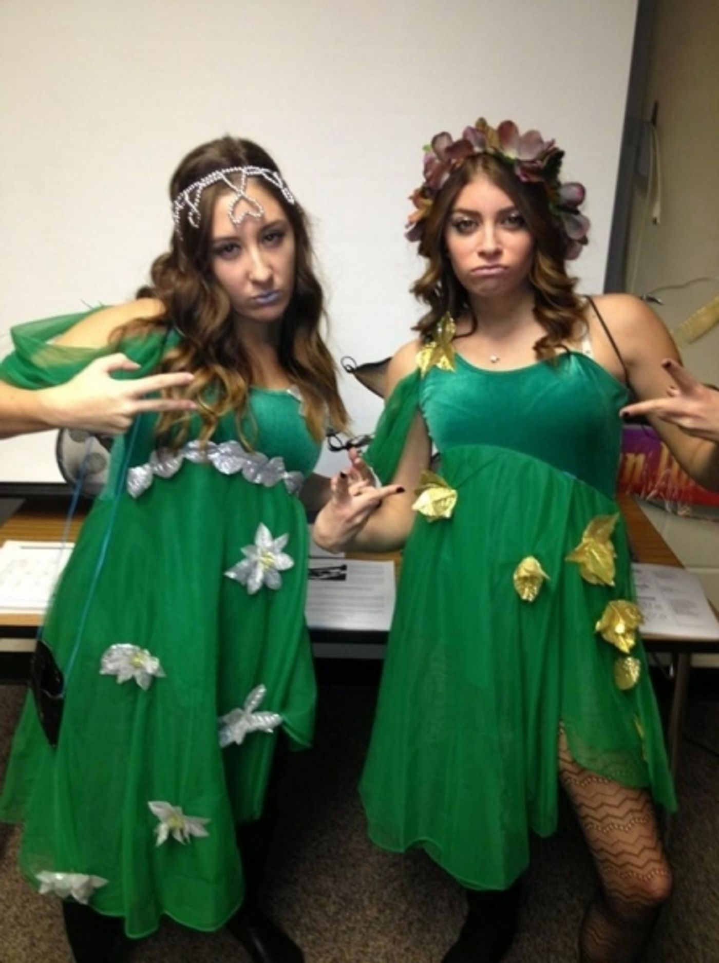 Photo Flash: Saturday Intermission Pics, Nov 17, Part 2 - EVITA Channels THE PERFORMERS, PHANTOM Does TWILIGHT & More!  Image