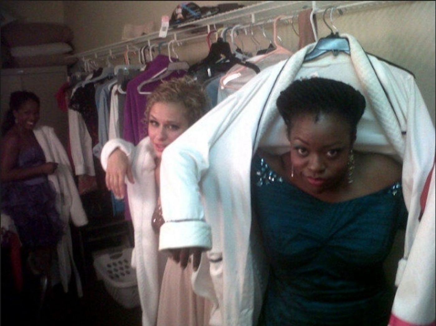 Photo Flash: Saturday Intermission Pics, Nov 17, Part 2 - EVITA Channels THE PERFORMERS, PHANTOM Does TWILIGHT & More!  Image