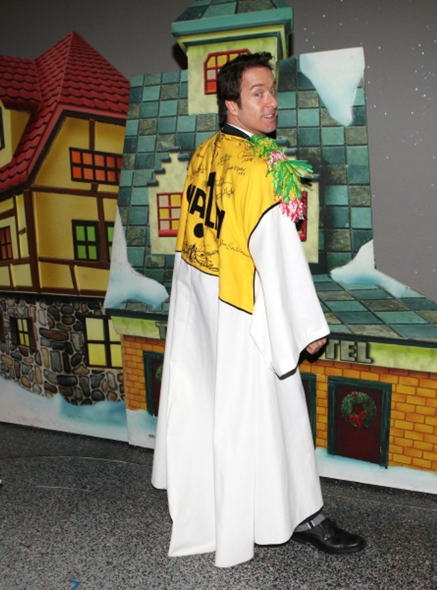 Exclusive Photo Coverage: Inside ELF's Gypsy Robe Ceremony  Image