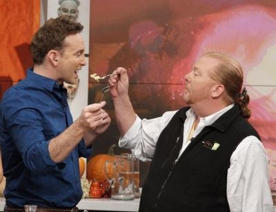 CLINTON KELLY, MARIO BATALI Photo