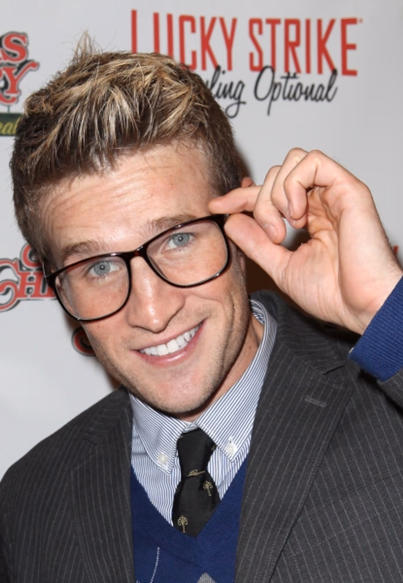 Photo Coverage: A CHRISTMAS STORY Opening Night Red Carpet - 'Ralphie Specs' Photo Booth Special! Image