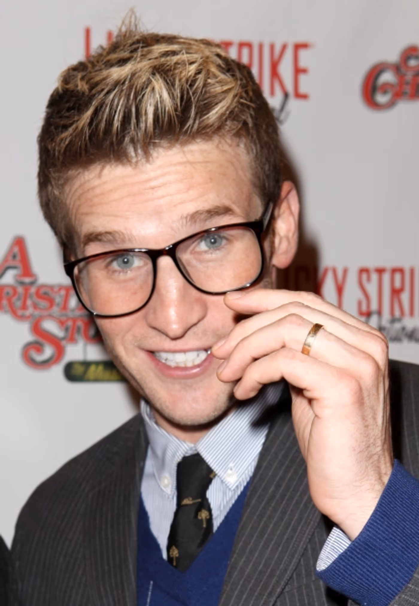 Photo Coverage: A CHRISTMAS STORY Opening Night Red Carpet - 'Ralphie Specs' Photo Booth Special! Image