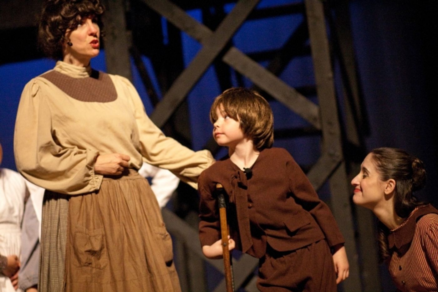 Photo Flash: Maryland Ensemble Theatre Opens A CHRISTMAS CAROL  Image