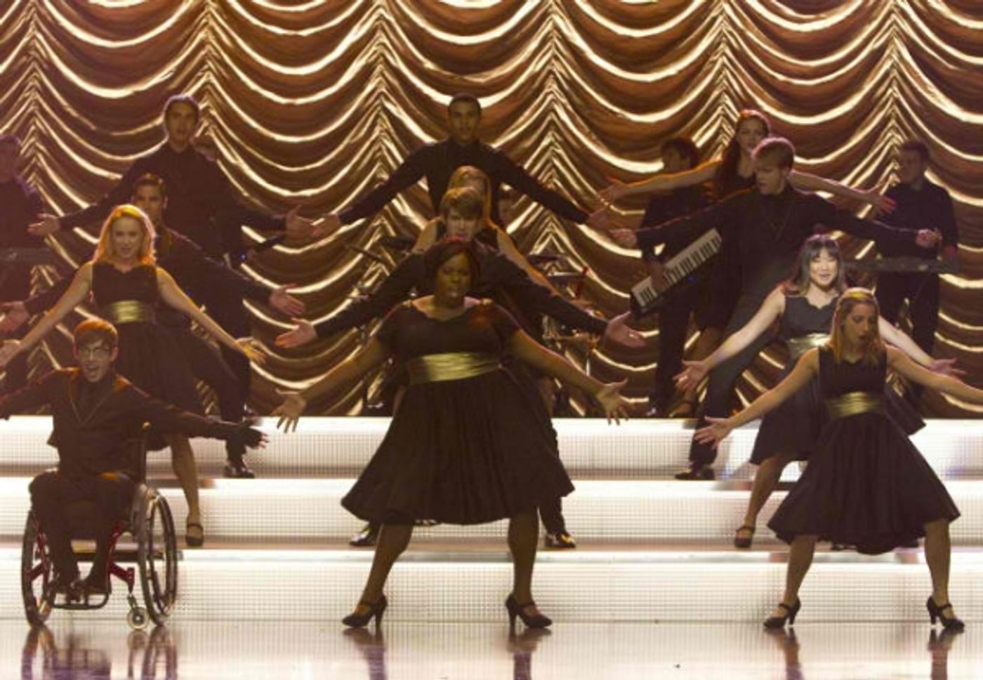 Photo Flash: First Look at GLEE's 'Thanksgiving' Episode!  Image