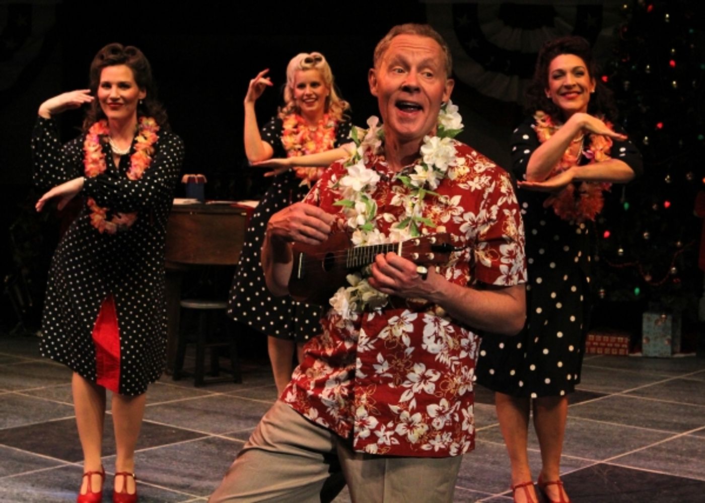 Photo Flash: First Look at History Theatre's CHRISTMAS OF SWING  Image