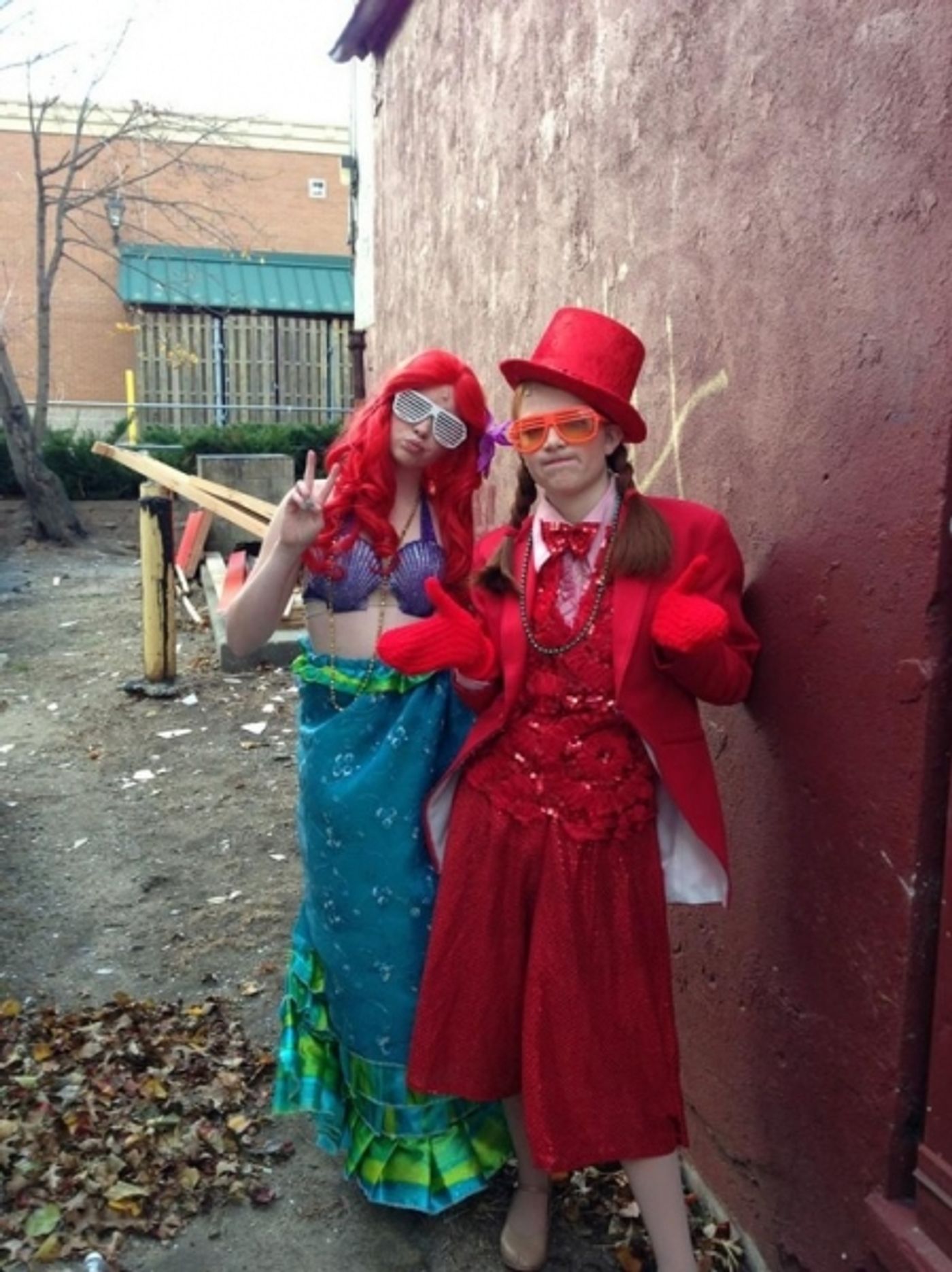 Photo Flash: Saturday Intermission Pics, Nov 24 - NEWSIES Does A CHRISTMAS STORY, Broadway Supports Injured Fan and More!  Image