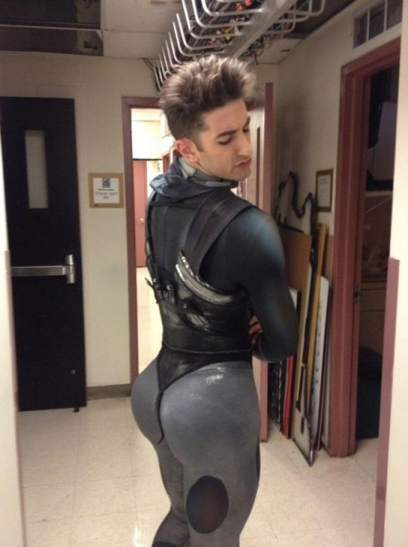 Photo Flash: Saturday Intermission Pics, Nov 24, Part 2 - EVITA's Max von Essen Bares All and More!  Image