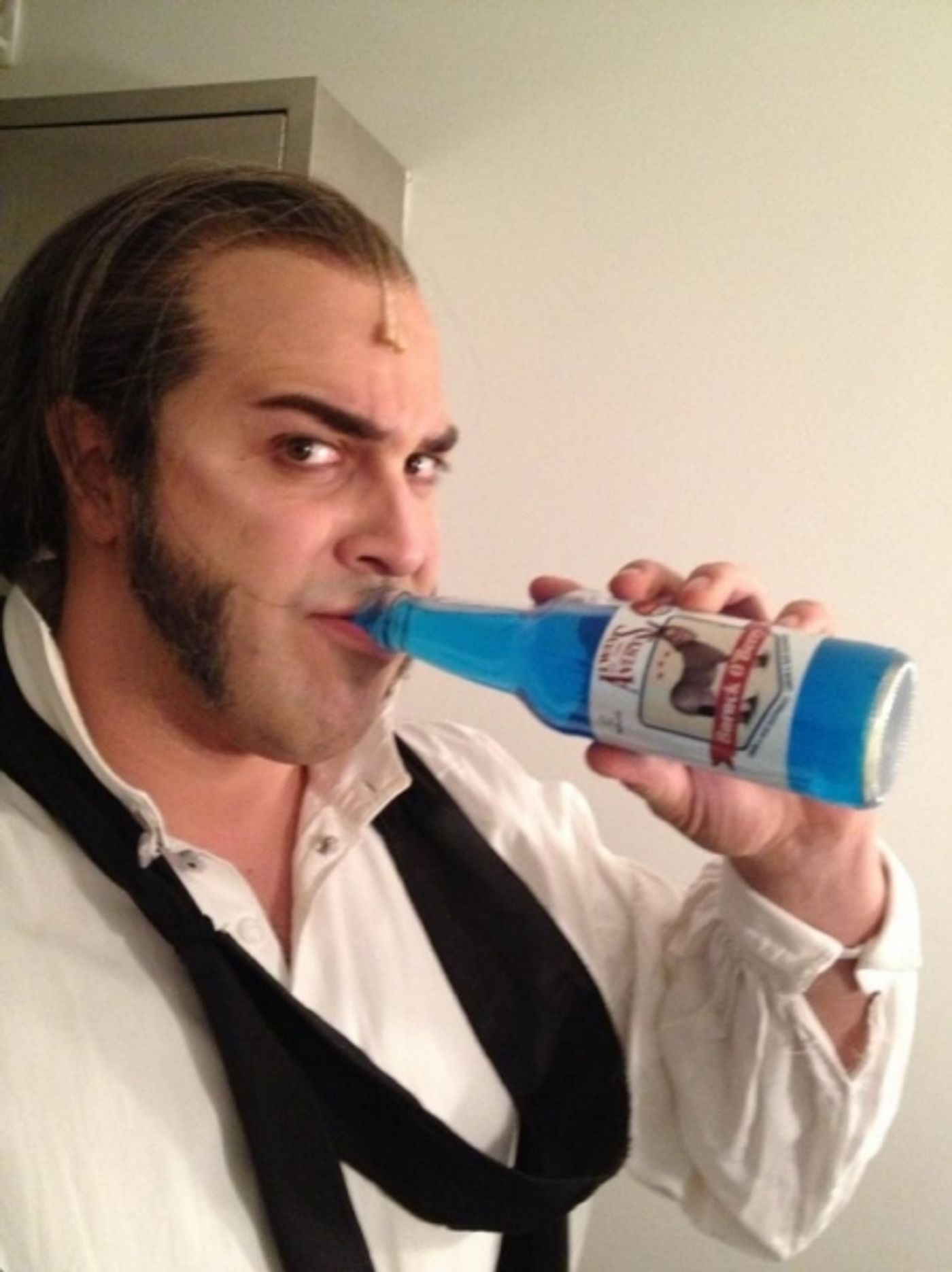 Photo Flash: Saturday Intermission Pics, Nov 24, Part 2 - EVITA's Max von Essen Bares All and More!  Image