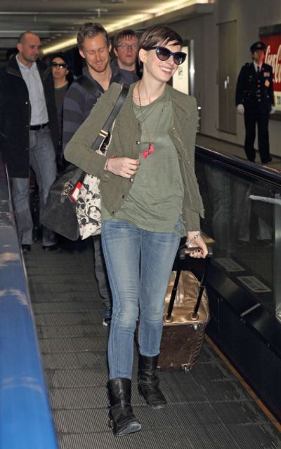 Anne Hathaway Photo