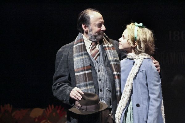 Arye Gross and Isabella Acres Photo