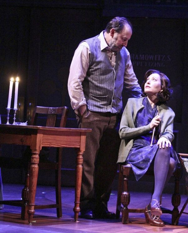 Arye Gross and Annabelle Gurw Photo