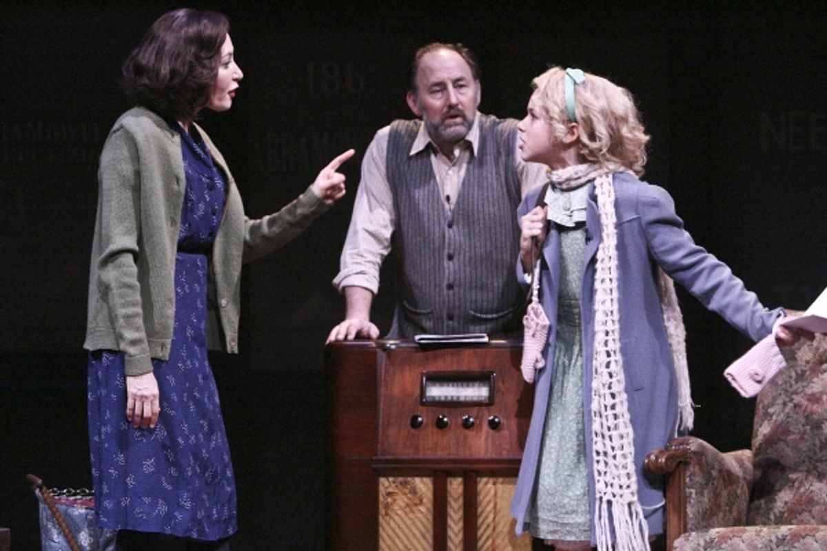 Annabelle Gurwitch, Arye Gross and Isabella Acres at 