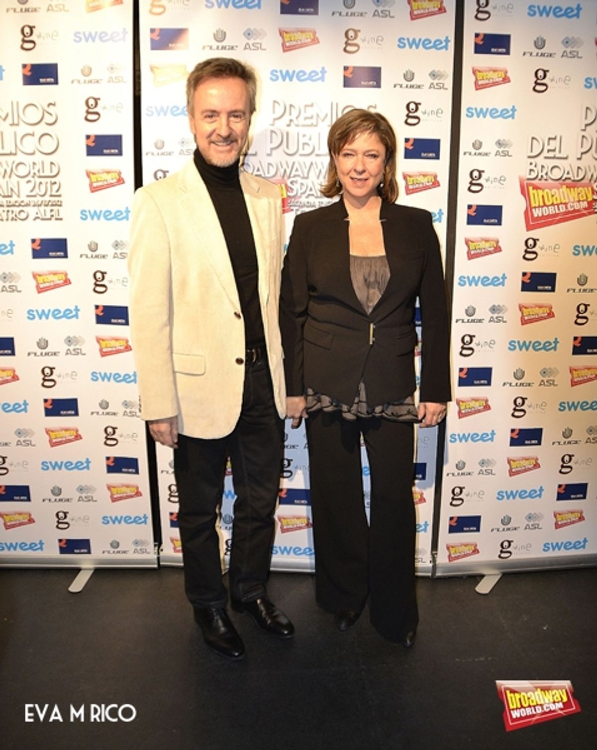 Carlos Hipolito y su esposa at 