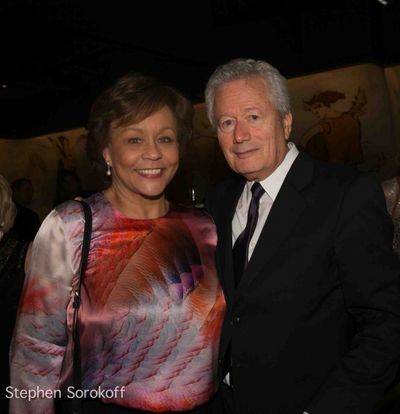Sue Simmons Photo