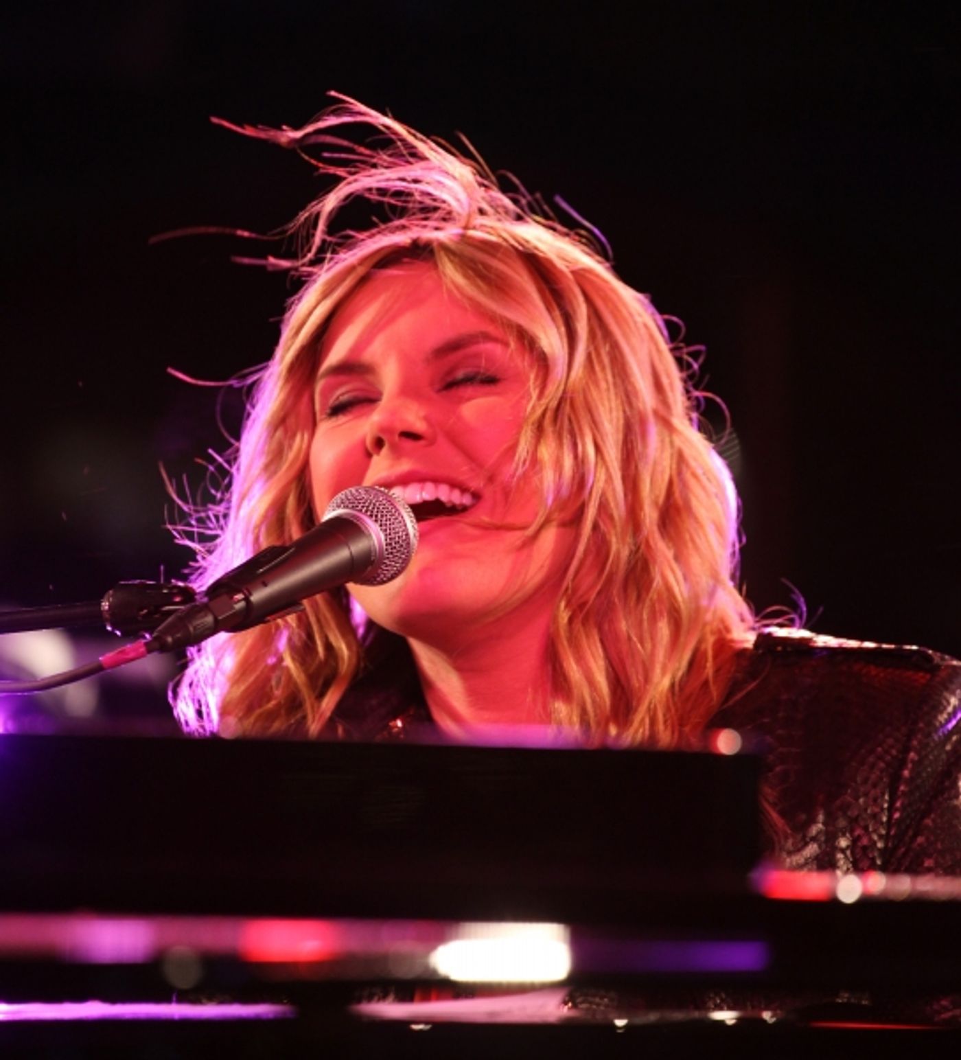 Photo Coverage: Bryant Park's Citi Pond Holiday Tree Lighting Ceremony  Image