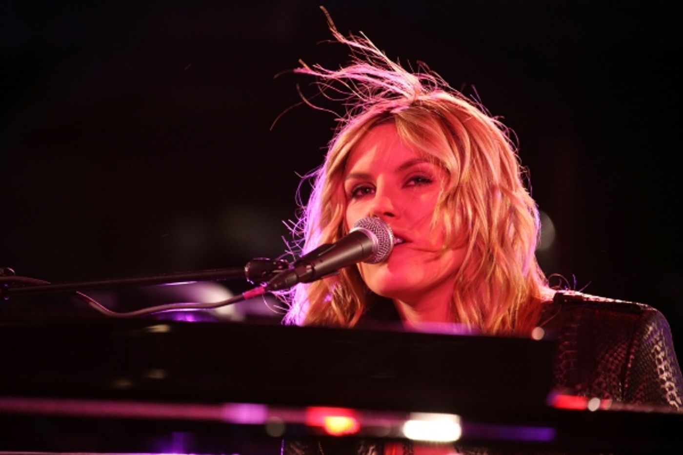 Photo Coverage: Bryant Park's Citi Pond Holiday Tree Lighting Ceremony  Image