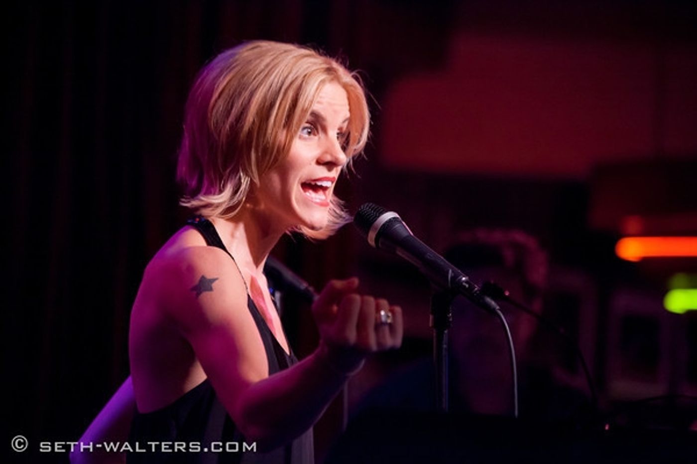 Photo Flash: Phish's Trey Anastasio and Amanda Green Preview HANDS ON A HARDBODY at Birdland  Image