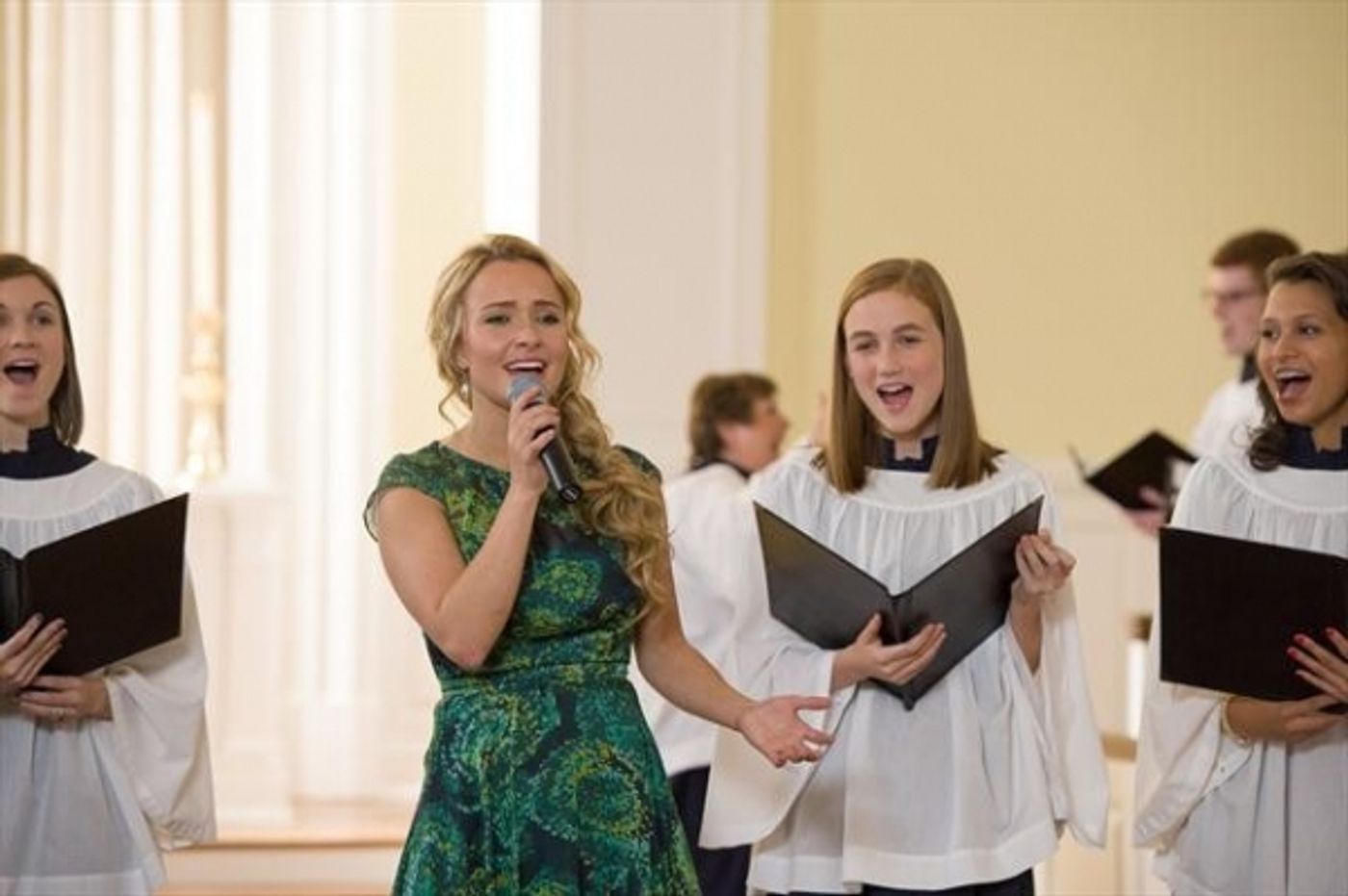 Photo Flash: First Look - NASHVILLE's 'Where He Leads Me,' Airing 12/5  Image