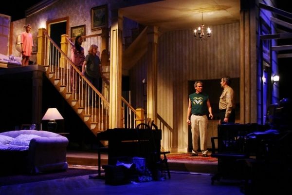 Photo Flash: First Look at Lauren Kennedy, Lisa Brescia, and More in AUGUST: OSAGE COUNTY  Image