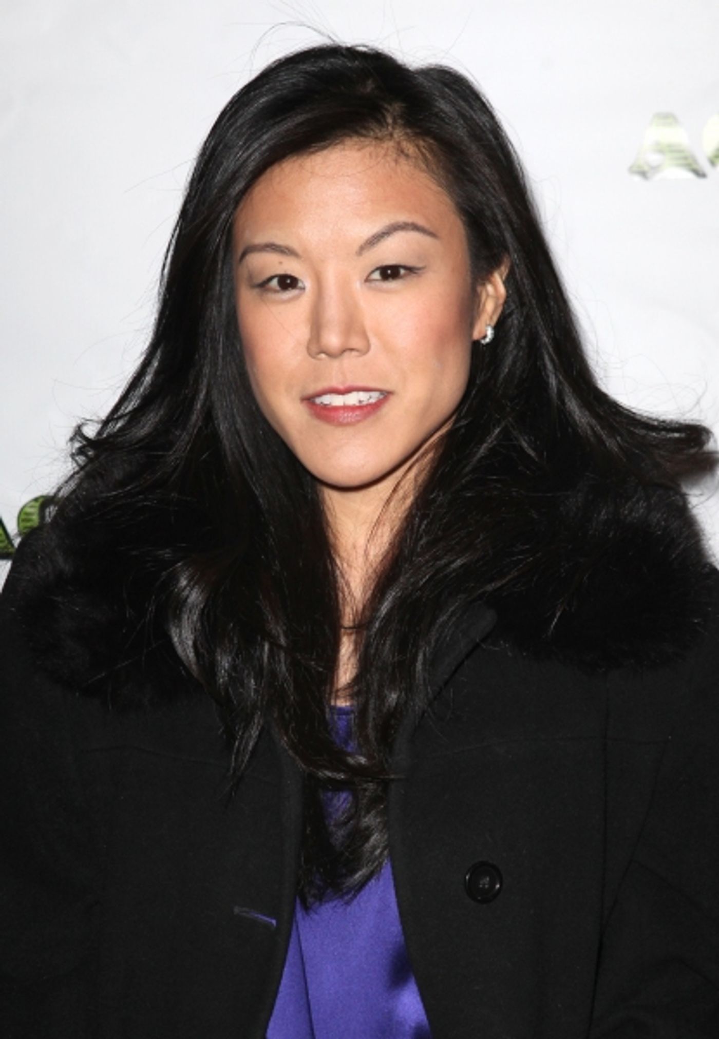 Photo Coverage: DEAD ACCOUNTS - Red Carpet Theatre Arrivals Image