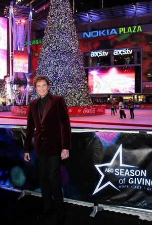 Barry Manilow Photo