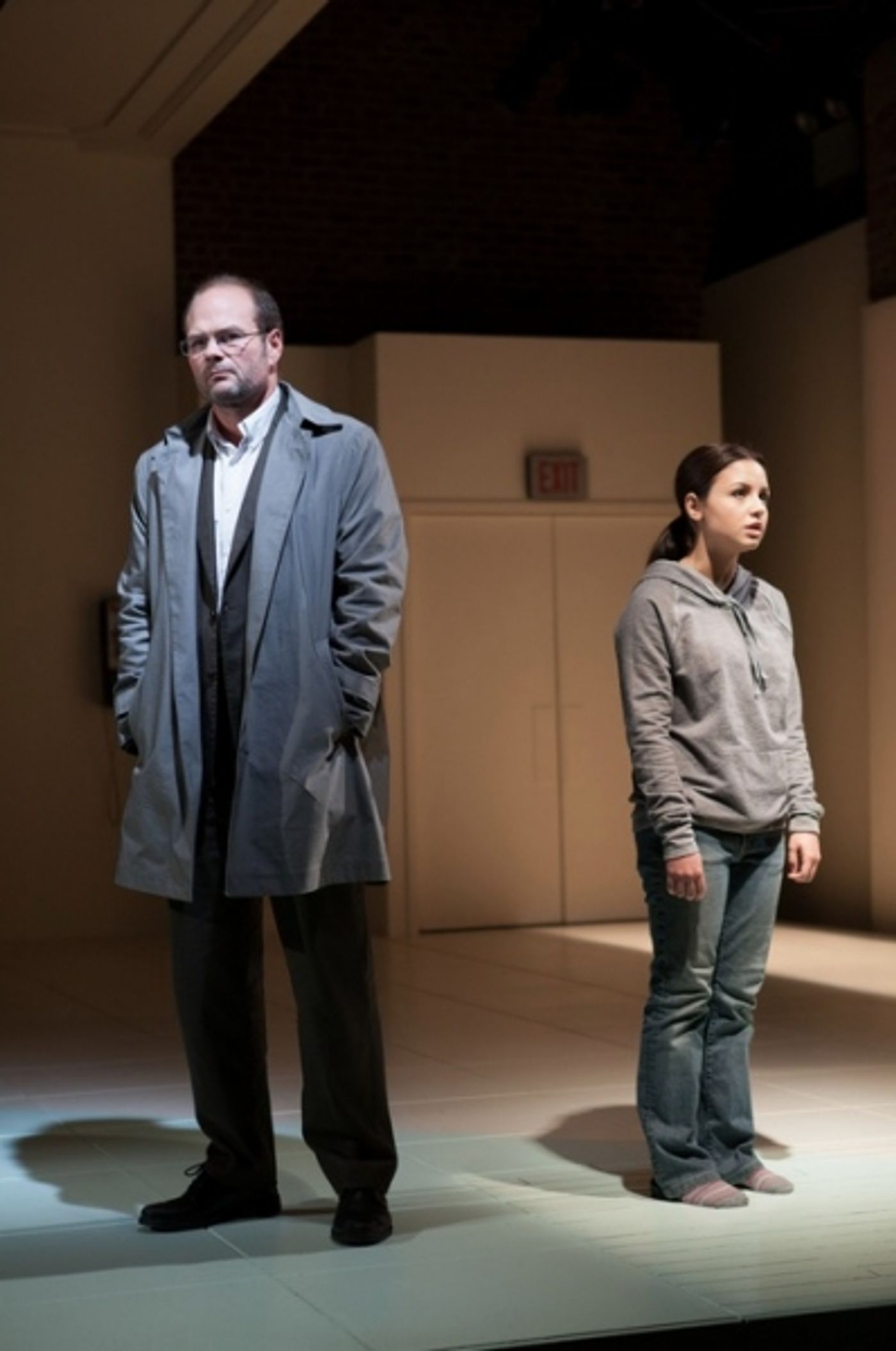 Photo Flash: First Look at Chris Bauer, Da'Vine Joy Randolph and More in Atlantic Theater's WHAT RHYMES WITH AMERICA  Image