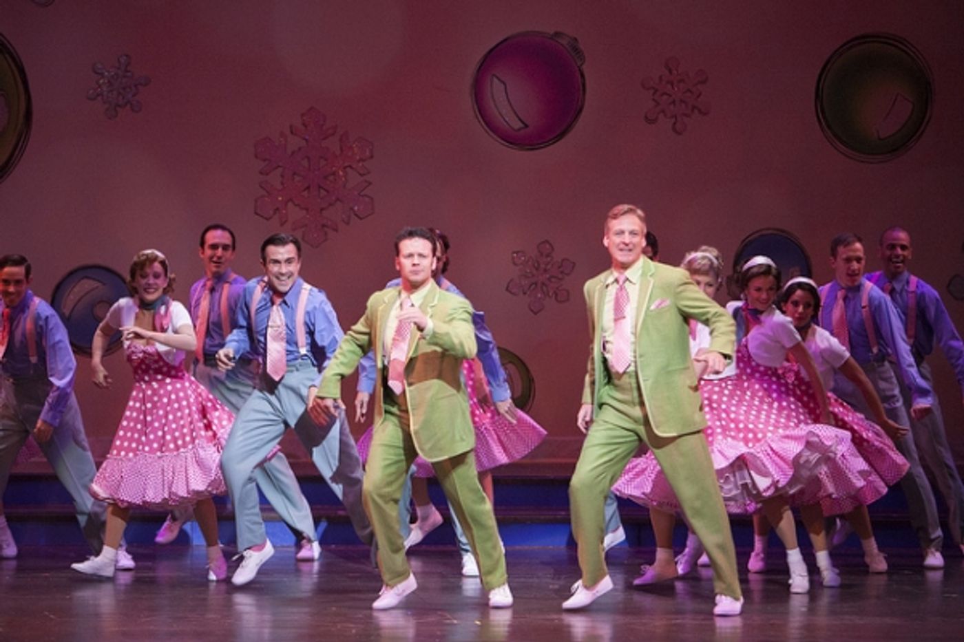 Photo Flash: First Look at Nicolas Dromard, Tom Galantich and More in IRVING BERLIN'S WHITE CHRISTMAS at The Denver Center Photo Flash: First Look at Nicolas Dromard, Tom Galantich and More in IRVING BERLIN'S WHITE CHRISTMAS at The Denver Center Image
