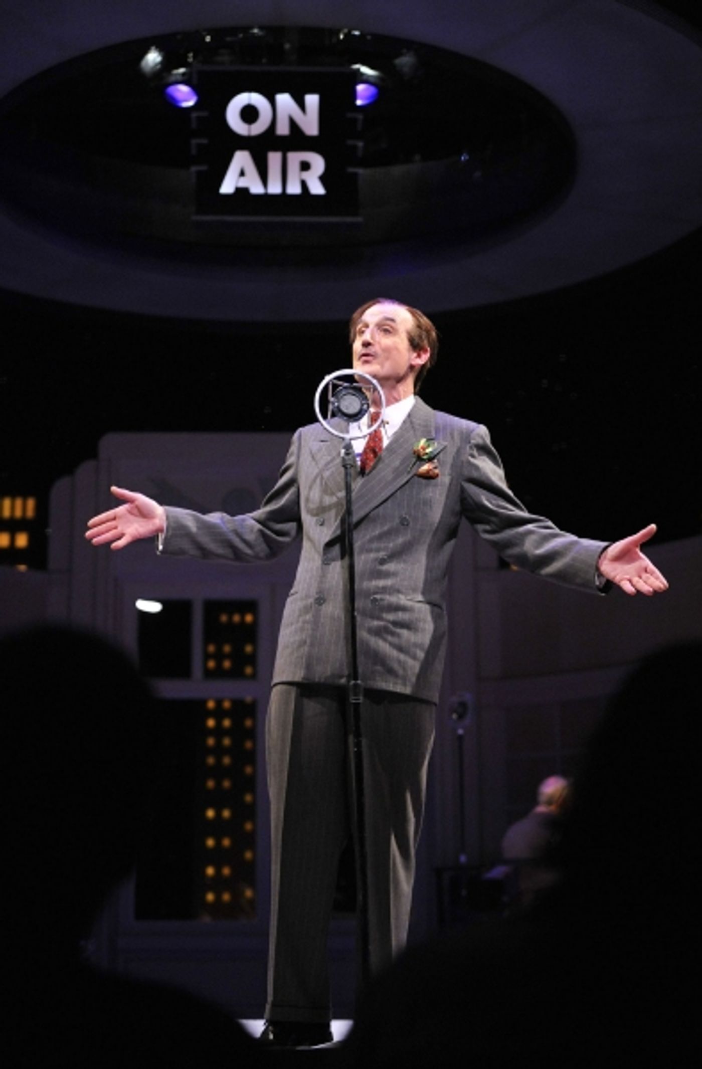 Photo Flash: First Look at PlayMakers' IT'S A WONDERFUL LIFE: A LIVE RADIO PlAY  Image