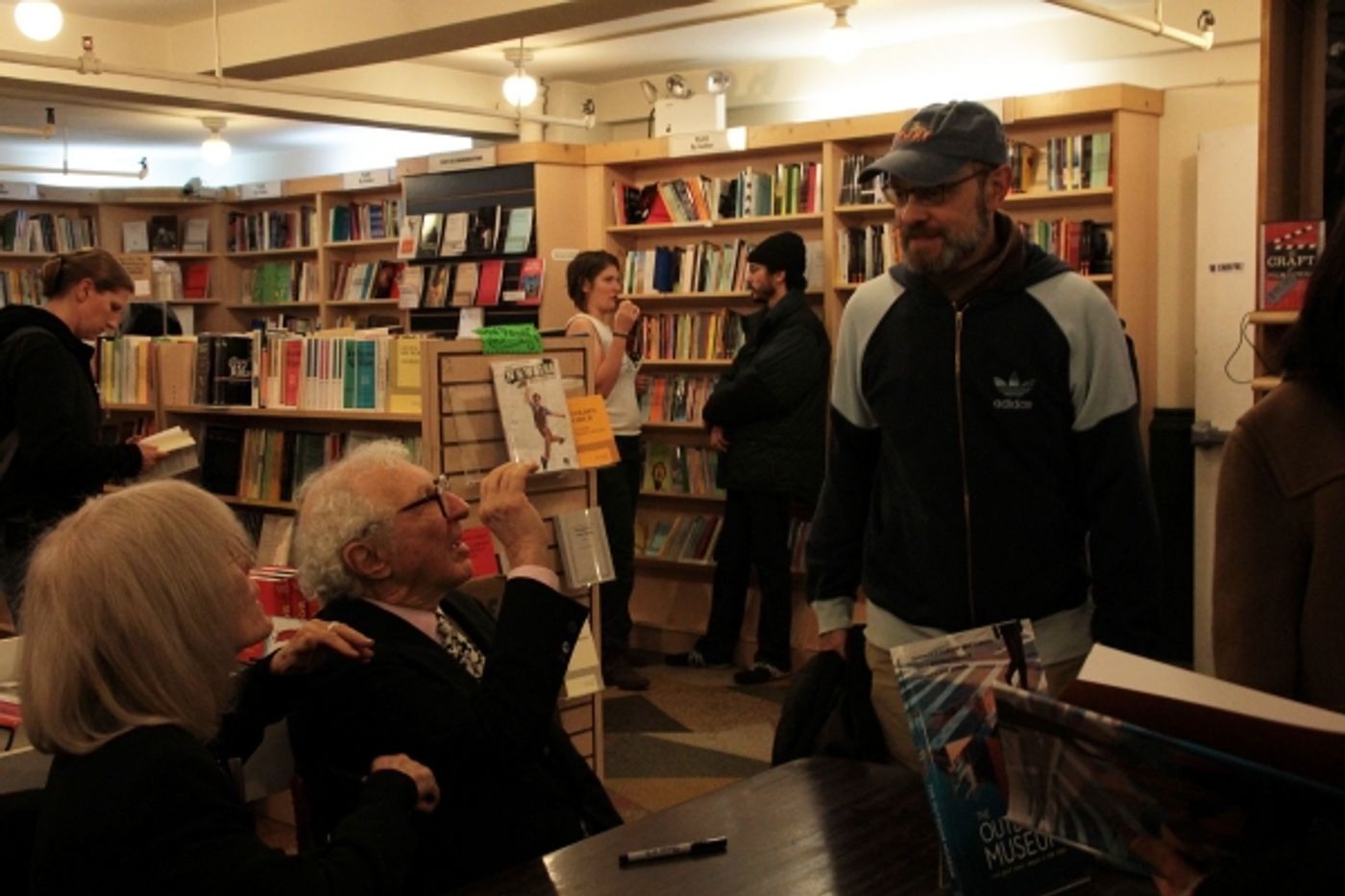 Photo Coverage: Sheldon & Margery Harnick Unveil OUTDOOR MUSEUM at Drama Book Shop  Image