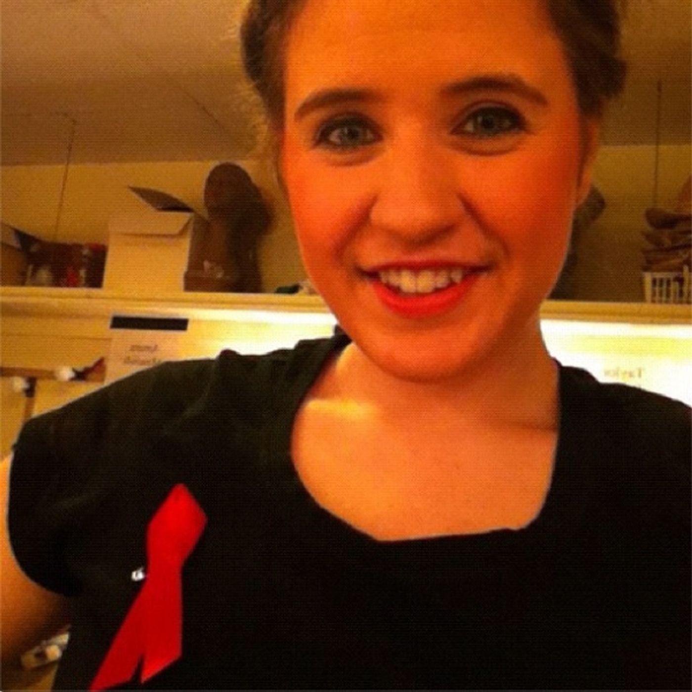 Photo Flash: Saturday Intermission Pics, Dec 1 - ANNIE's Lilla Crawford is 'Lincoln', Broadway Casts Show Solidarity and More! Image