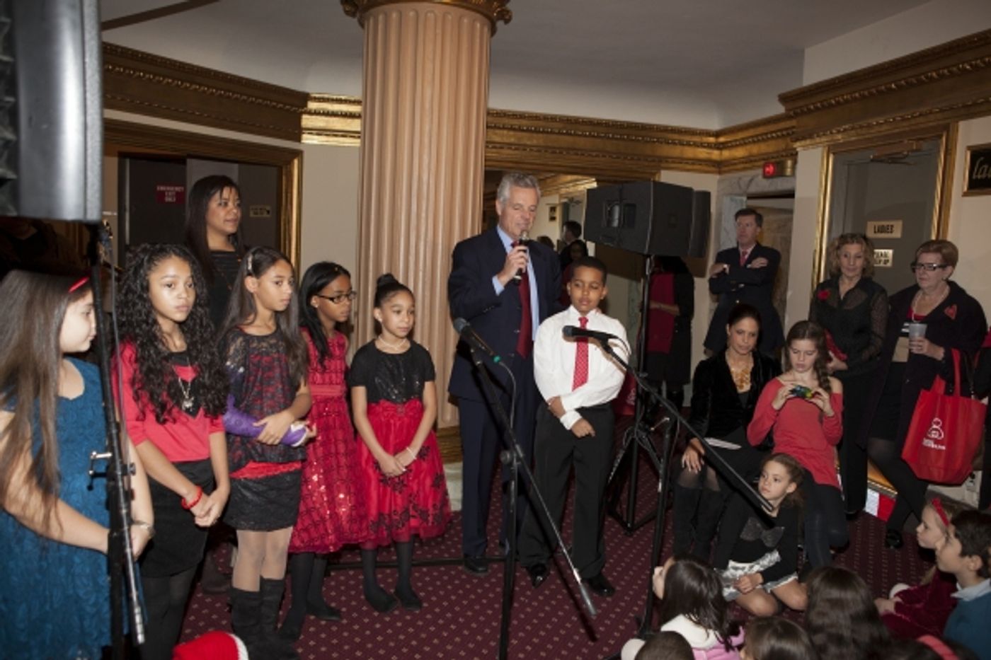 Photo Coverage: New York Foundling Families Visit ANNIE!  Image
