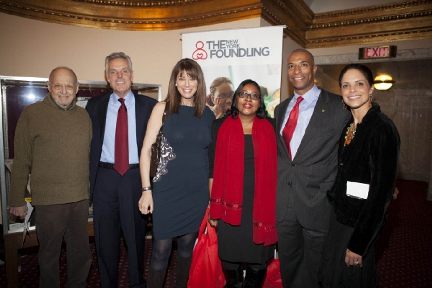 Photo Coverage: New York Foundling Families Visit ANNIE!  Image