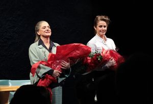 Patti LuPone, Debra Winger @ BroadwayWorld Patti LuPone, Debra Winger Photo