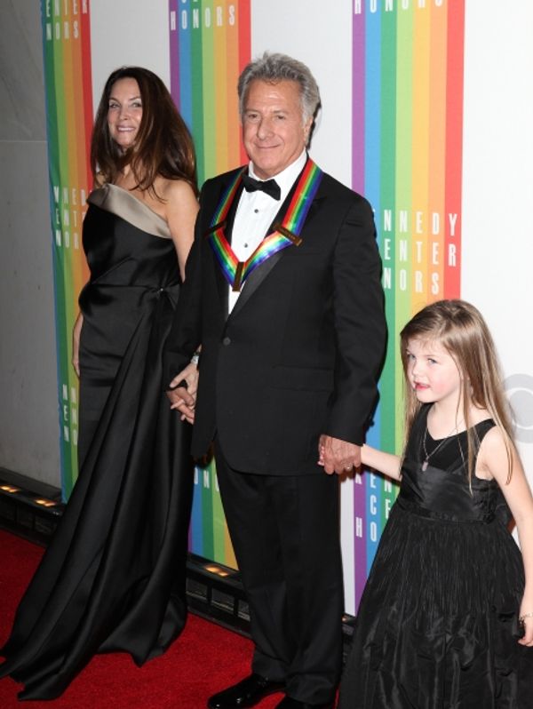 Lisa Gottsegen & Dustin Hoffman & Family Photo