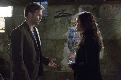 Matthew Davis, Jessica Lucas Photo