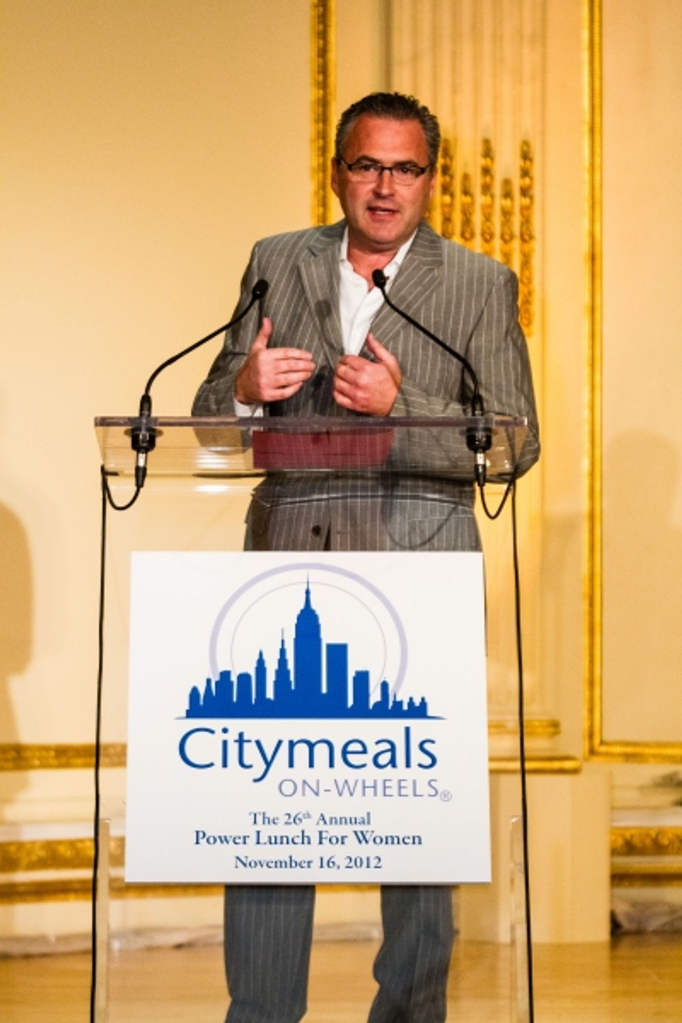 Photo Flash: Audra McDonald, Bette Midler and More at CityMeals on Wheels' 26th Annual Power Lunch for Women  Image