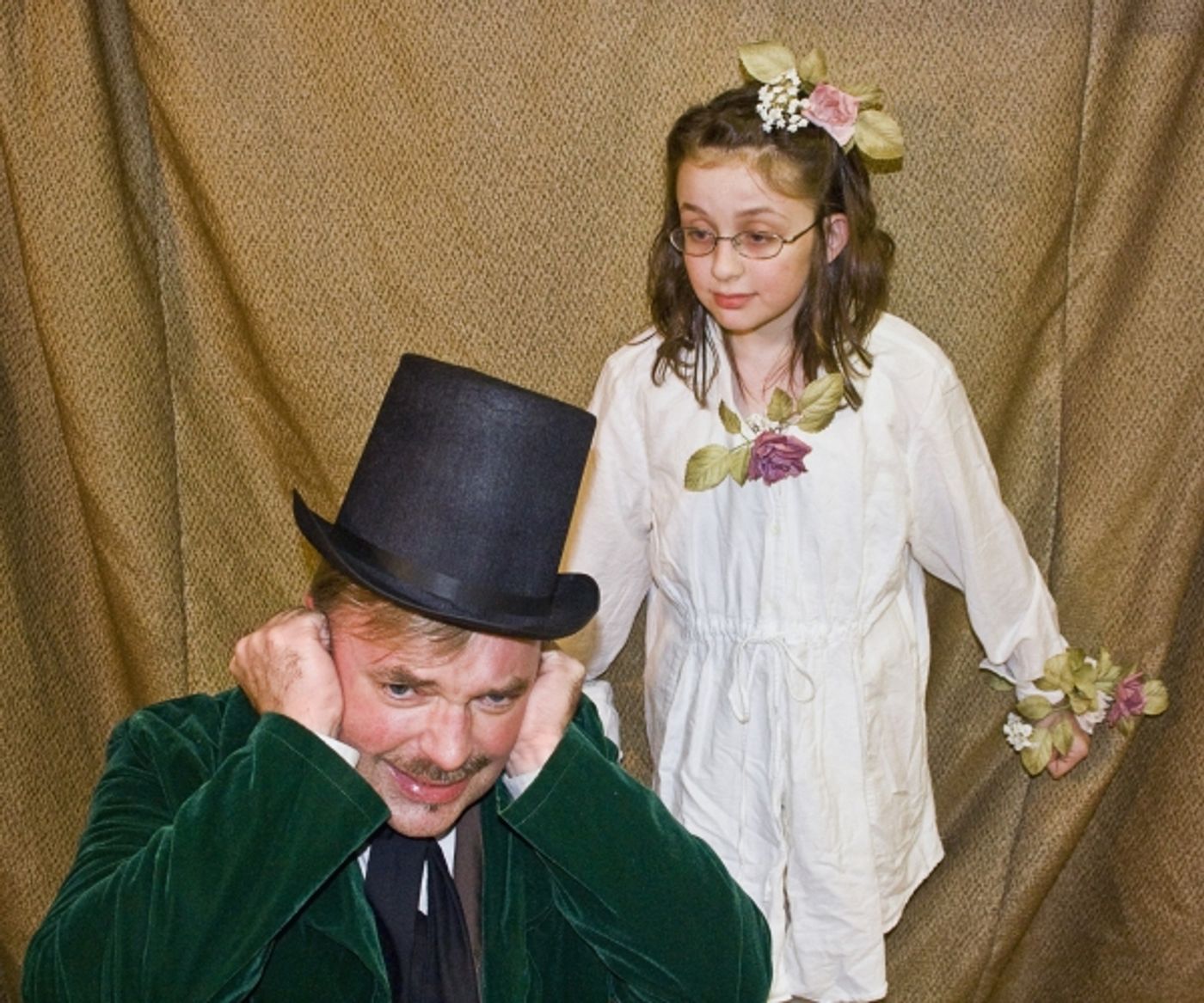 Photo Flash: First Look at The Minstrel Players' A CHRISTMAS CAROL, Now thru 12/9  Image