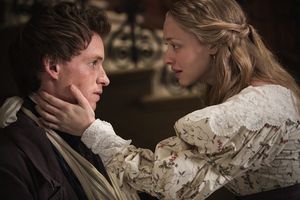 Eddie Redmayne, Amanda Seyfriend Photo