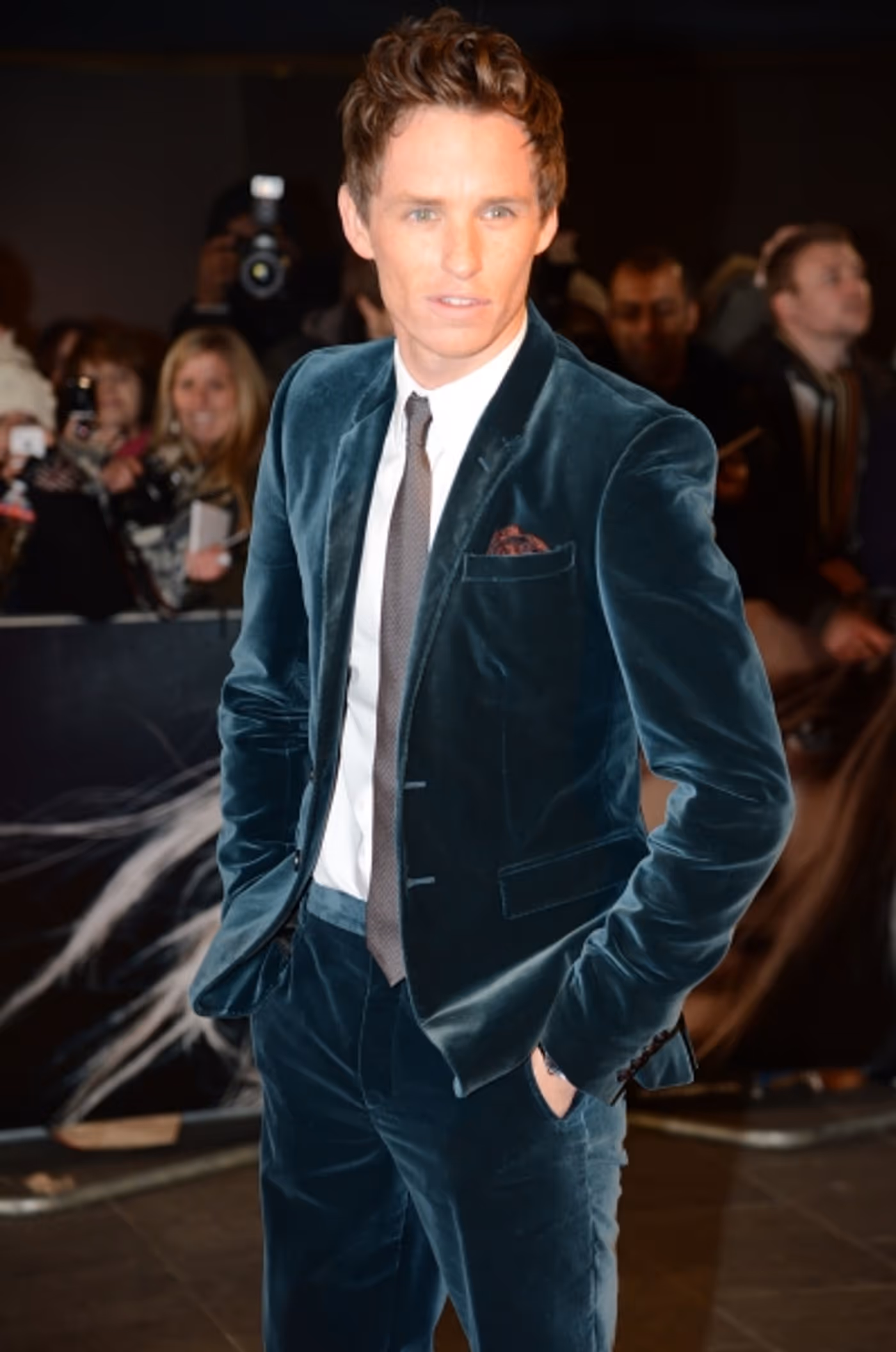 Photo Flash: On the Red Carpet at the LES MIS London Premiere- Anne Hathaway, Hugh Jackman, and More! Image