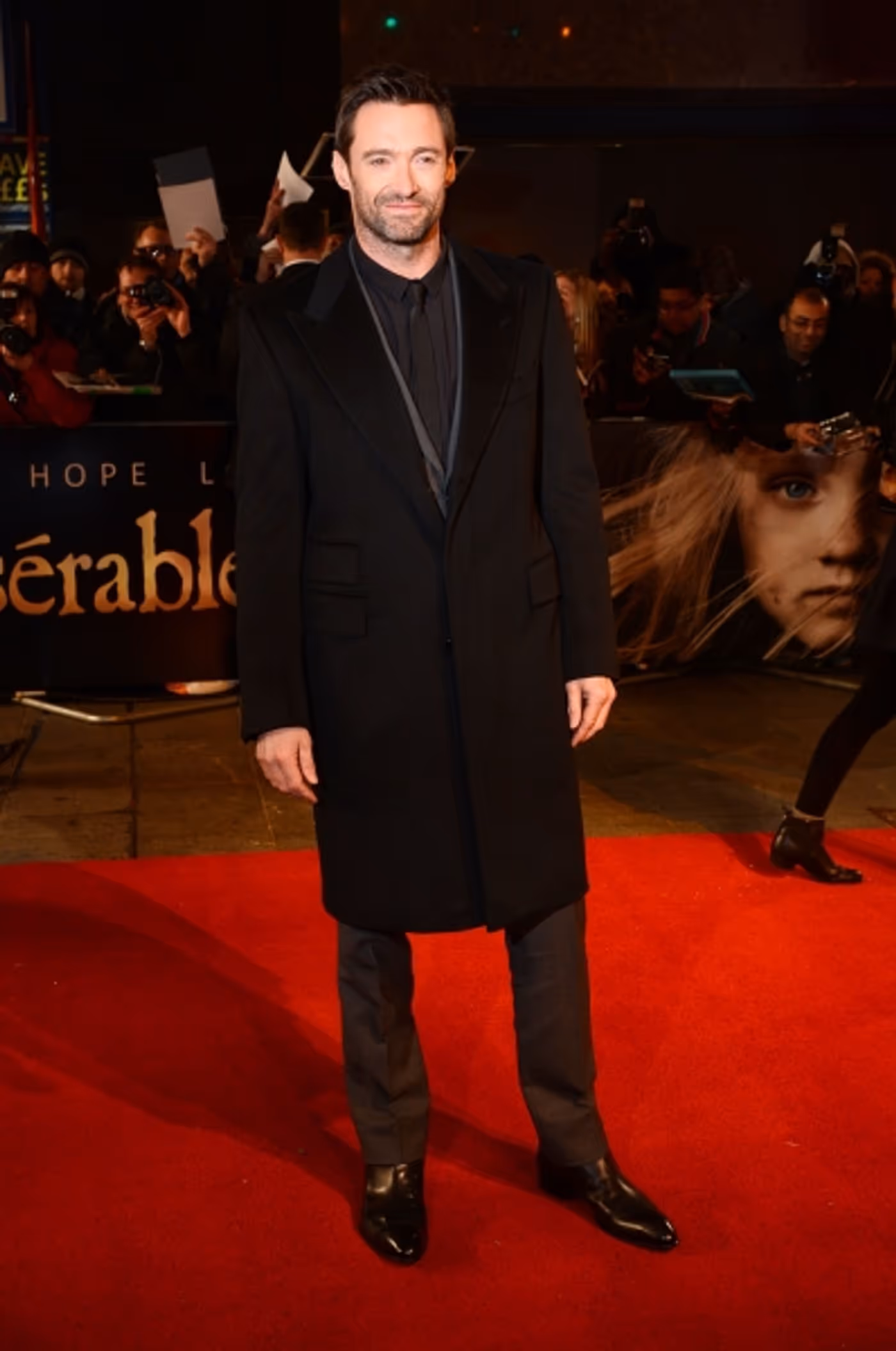 Photo Flash: On the Red Carpet at the LES MIS London Premiere- Anne Hathaway, Hugh Jackman, and More! Image