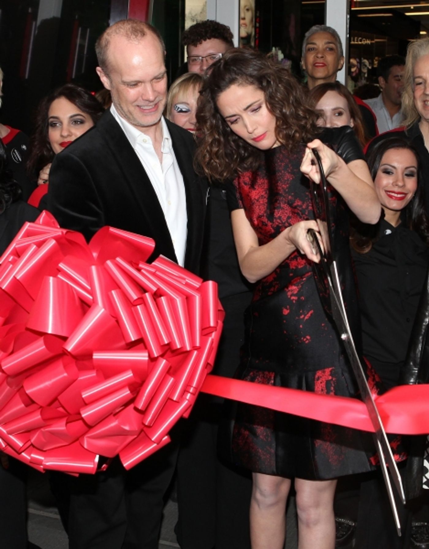 Photo Coverage: Rose Byrne Cuts Ribbon at Sephora Times Square  Image