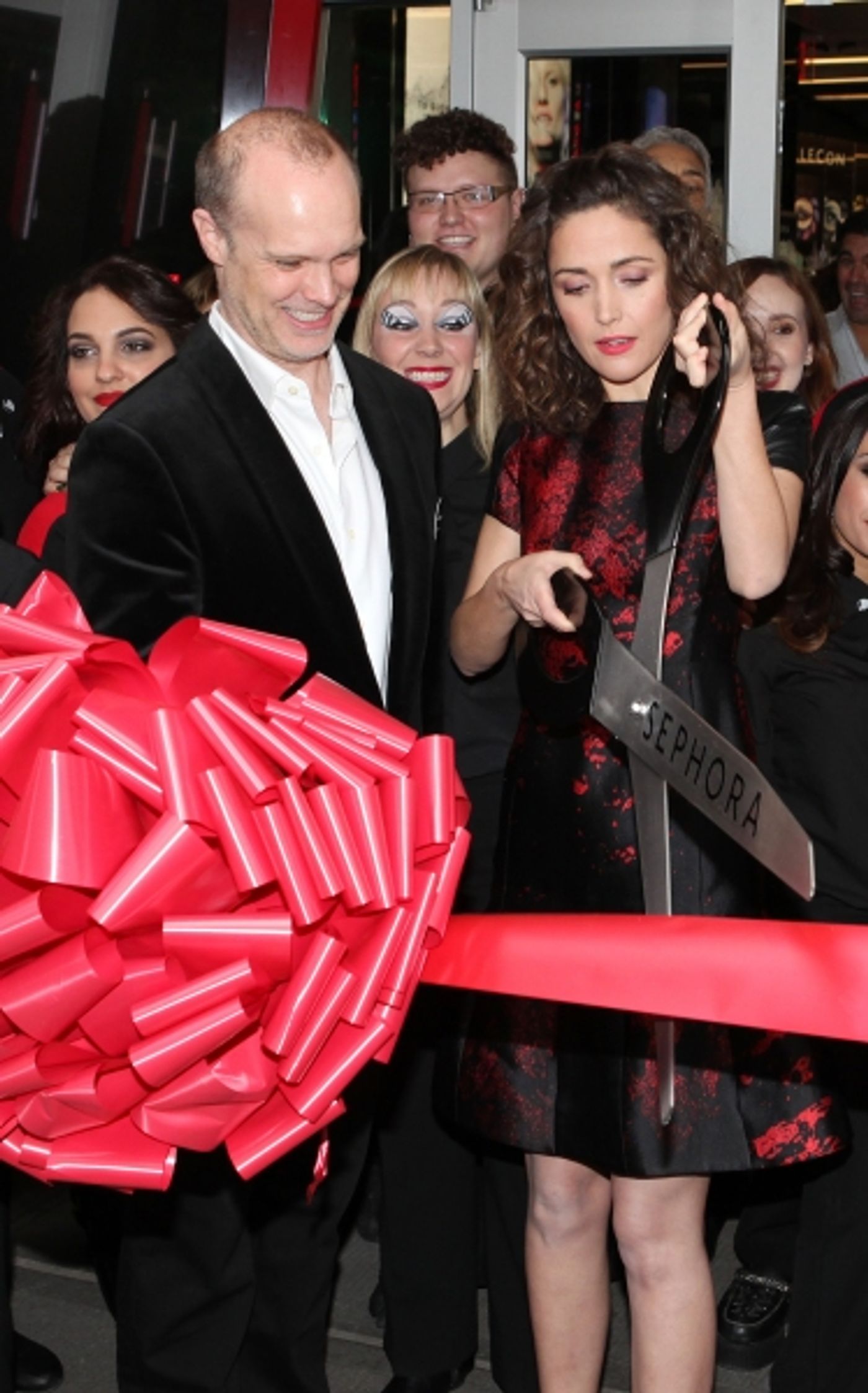 Photo Coverage: Rose Byrne Cuts Ribbon at Sephora Times Square  Image