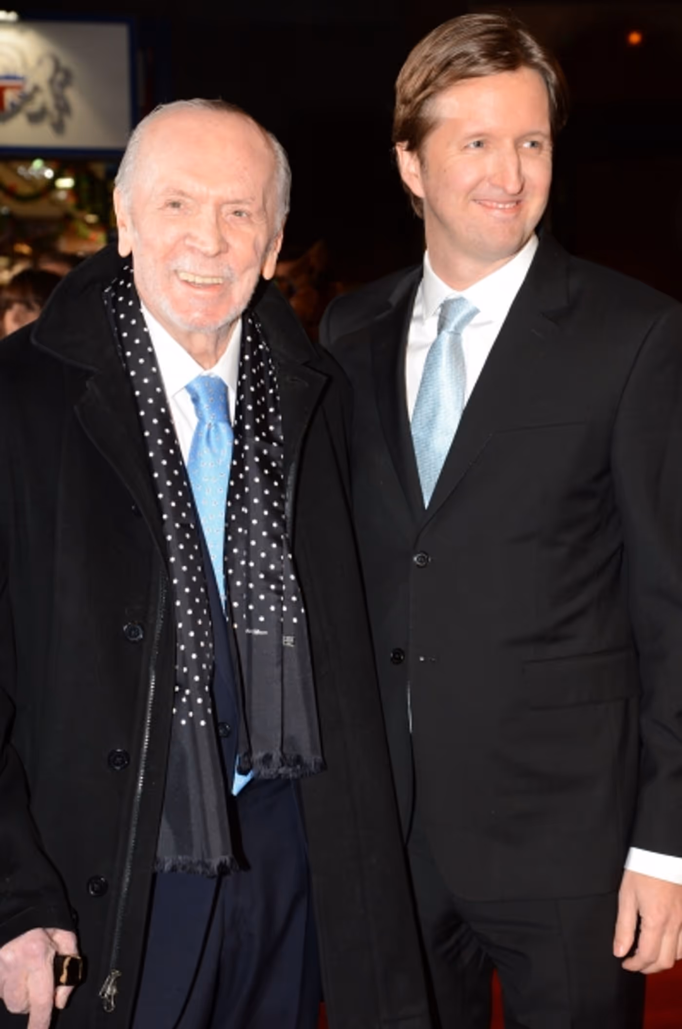 Photo Flash: On the Red Carpet at the LES MIS London Premiere- Anne Hathaway, Hugh Jackman, and More! Image