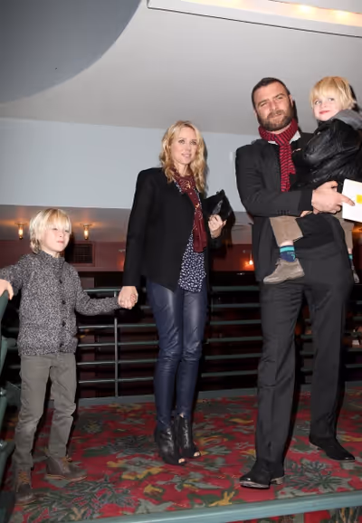Naomi Watts with Alexandre Pete, Liev Schreiber with Samuel Kai  Photo