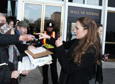 Laura Osnes & Fans  Photo